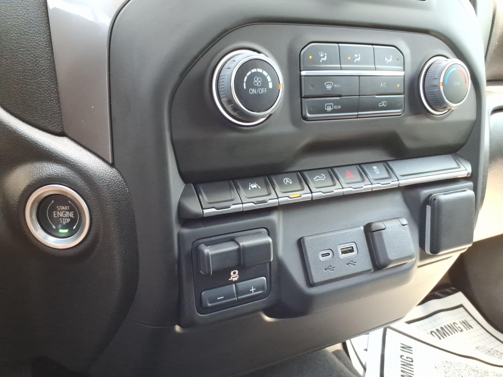 2024 Chevrolet Silverado 1500 Custom