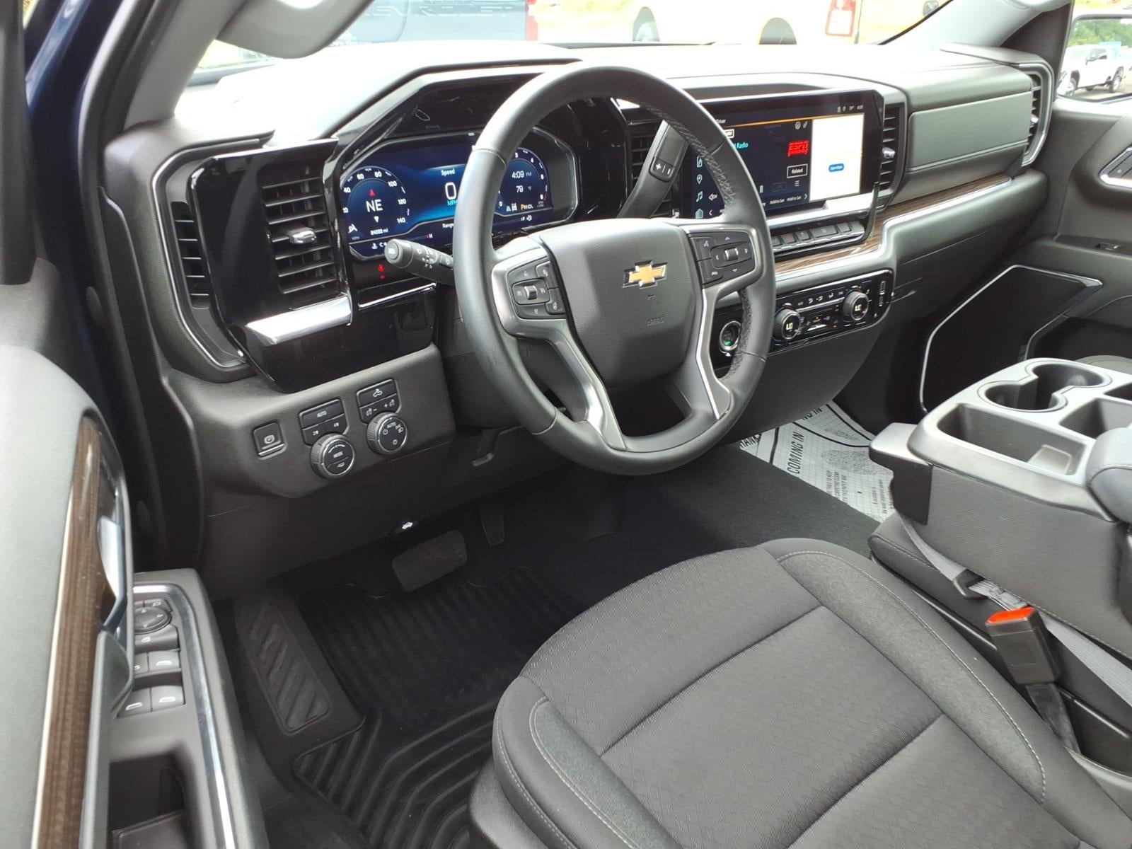 2023 Chevrolet Silverado 1500 LT (2FL)