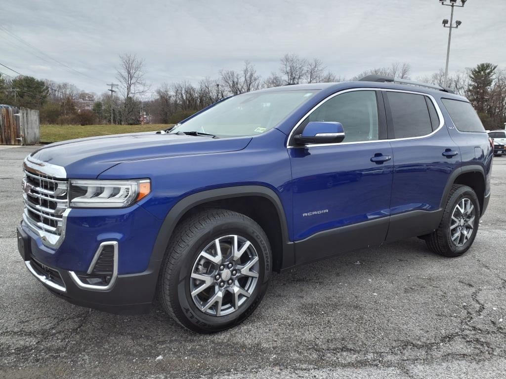 2023 GMC Acadia SLT