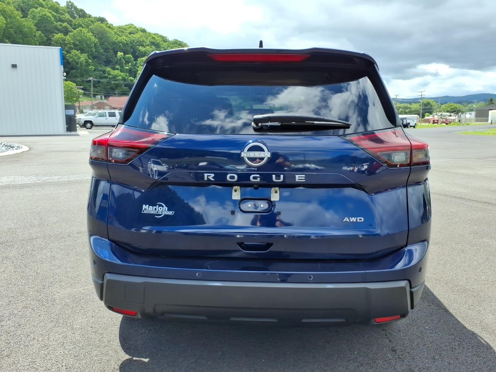 2025 Nissan Rogue SV