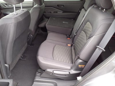2023 Nissan Pathfinder S